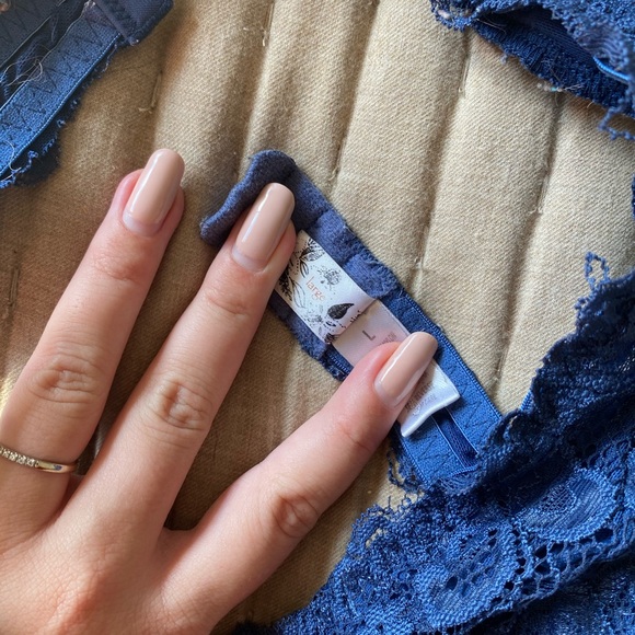 Blue Halter Top Bralette 💙 - Picture 3 of 5